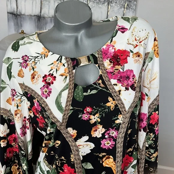 JM Collection Top - Picture 2 of 8